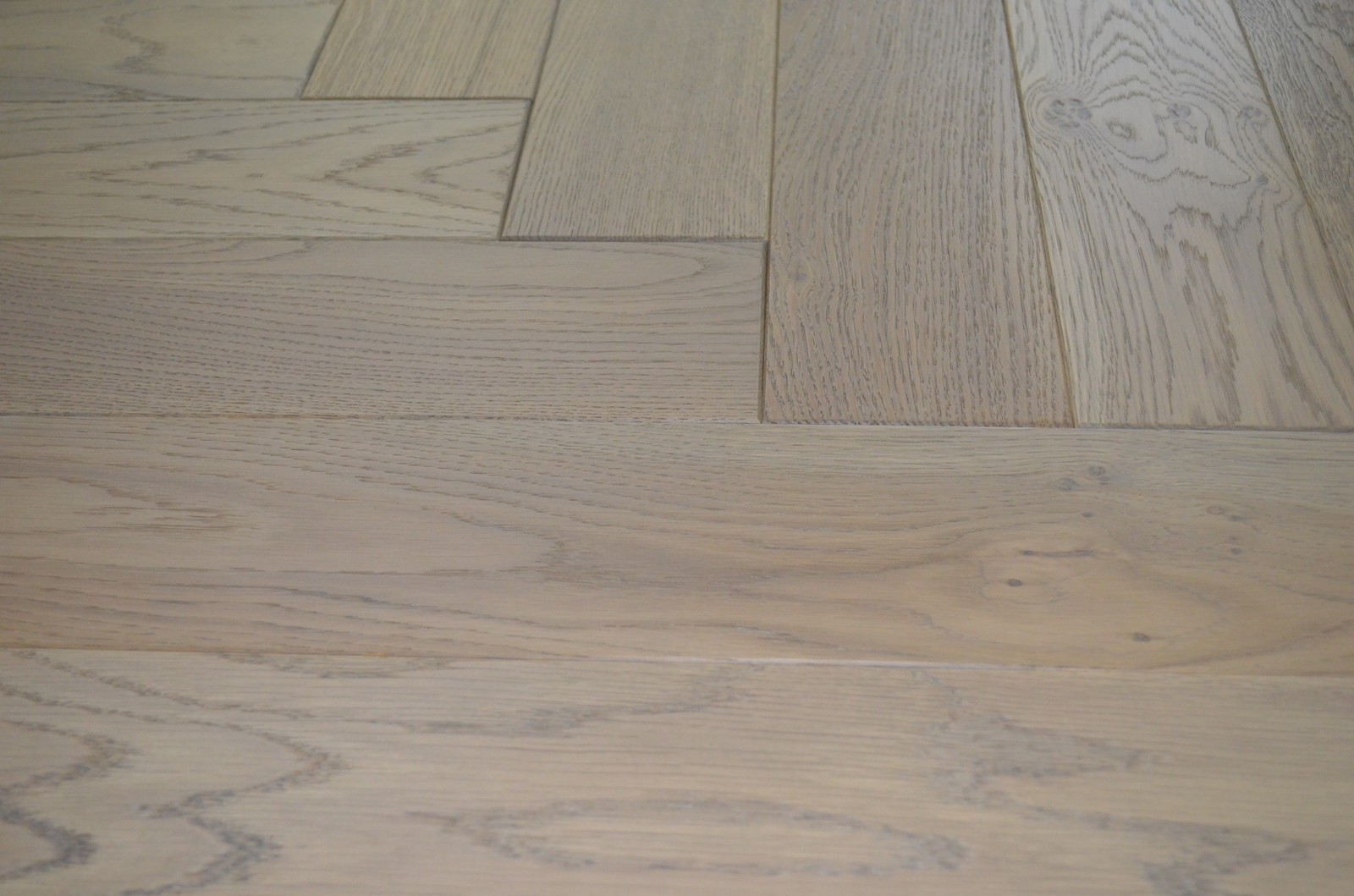 Паркет Ёлка Vecchio Parquet Венгерская Дуб Навахо