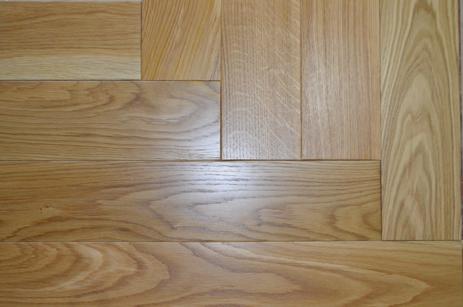 Паркет Ёлка Vecchio Parquet Венгерская Дуб прозрачный классик