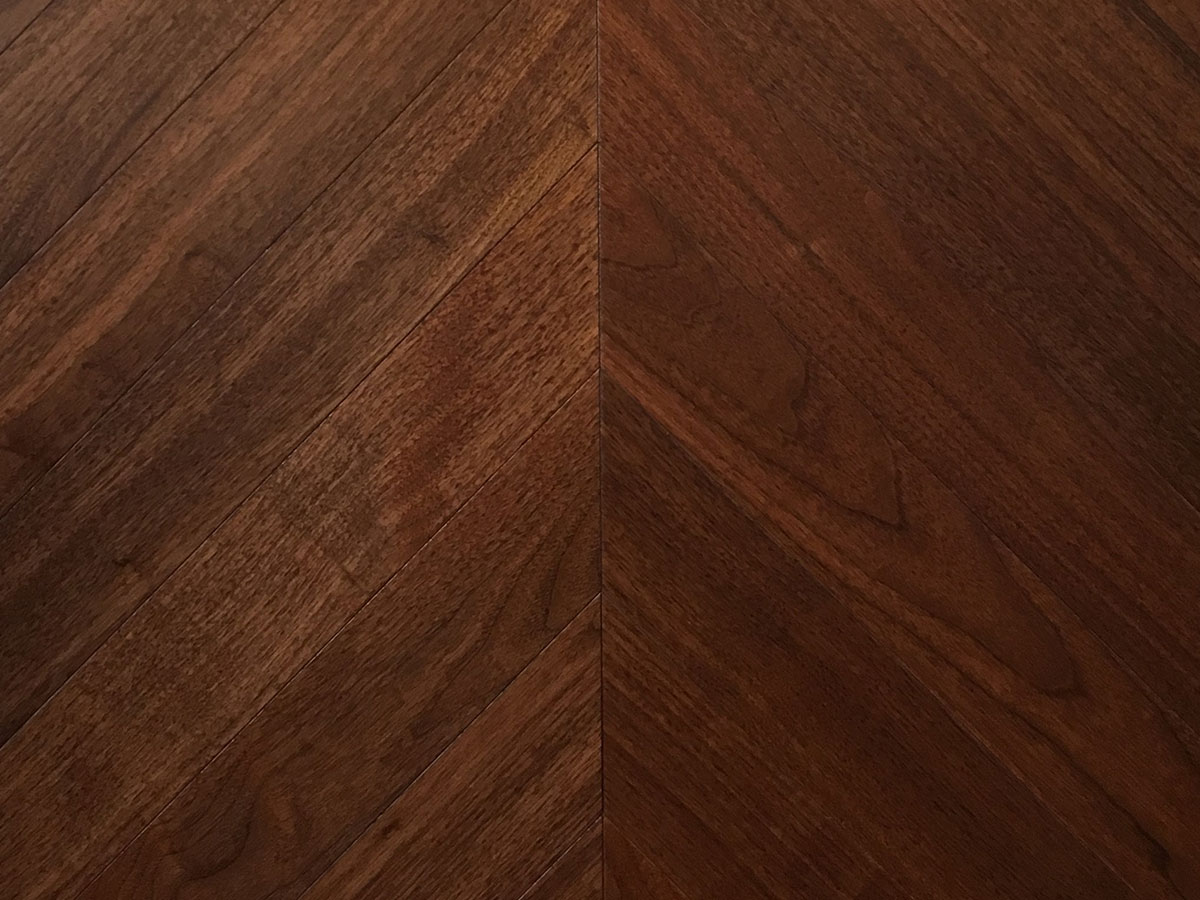 Паркет Ёлка Wood Bee Chevron Орех Селект